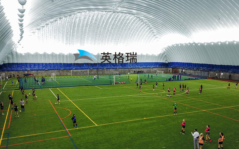 选择充大菠萝视频网址APP结构建造足球场有哪些优势？